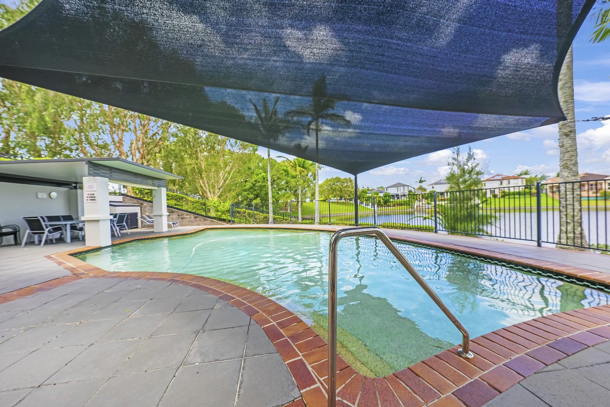 15/2-18 Beachcomber Court Burleigh Waters 14
