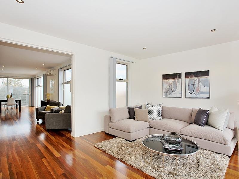 Gallery: 152 Albert Street