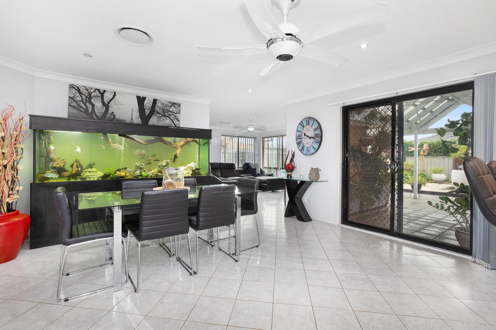 152 Avery Street ABERGLASSLYN 9