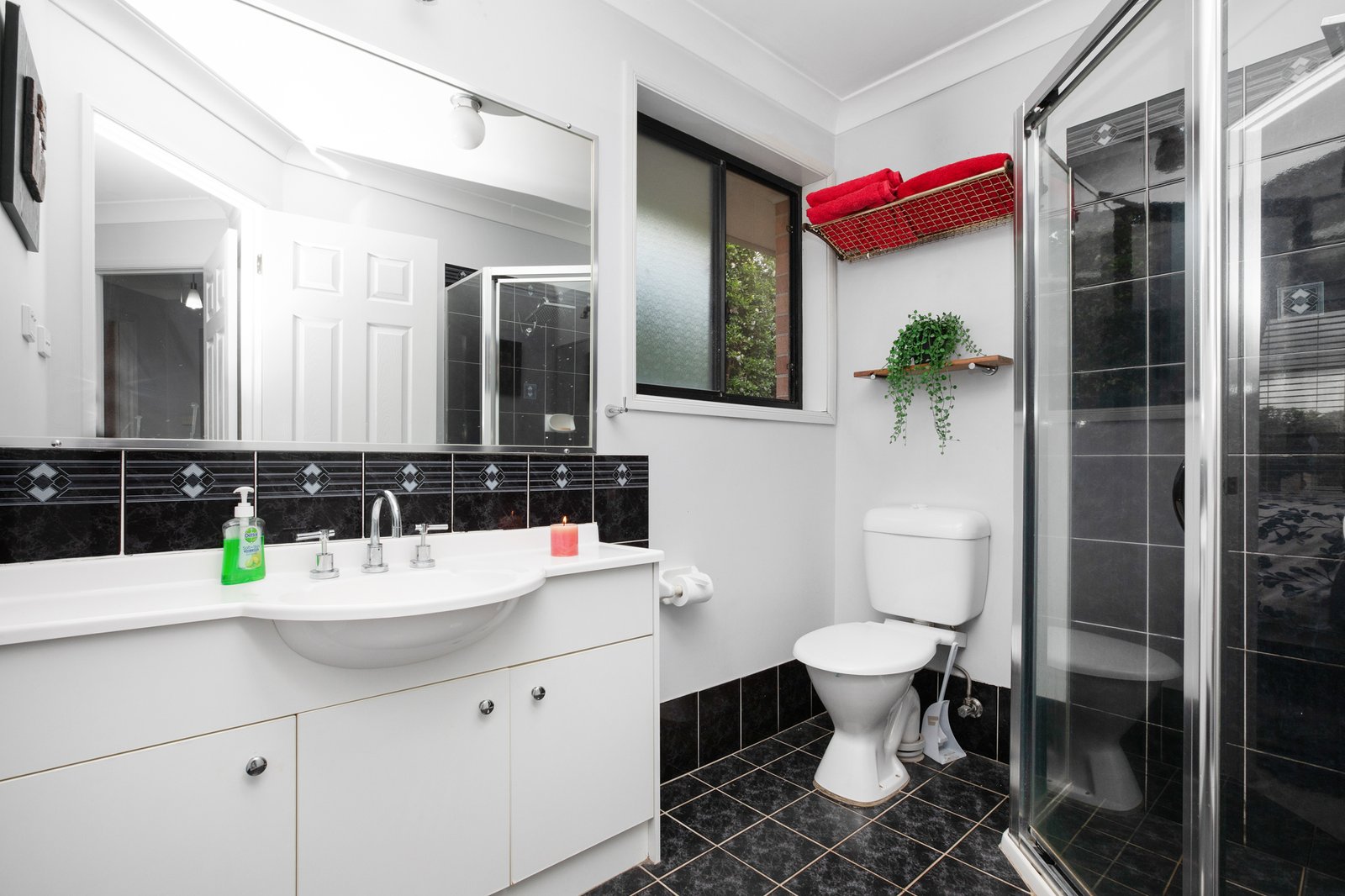 152 Avery Street ABERGLASSLYN 21