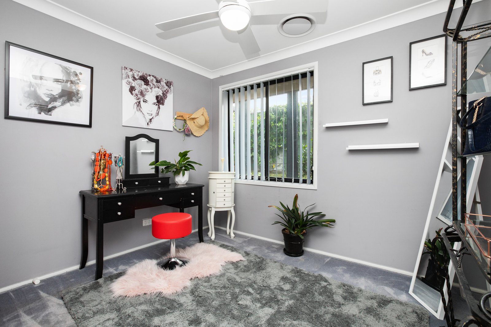 152 Avery Street ABERGLASSLYN 24