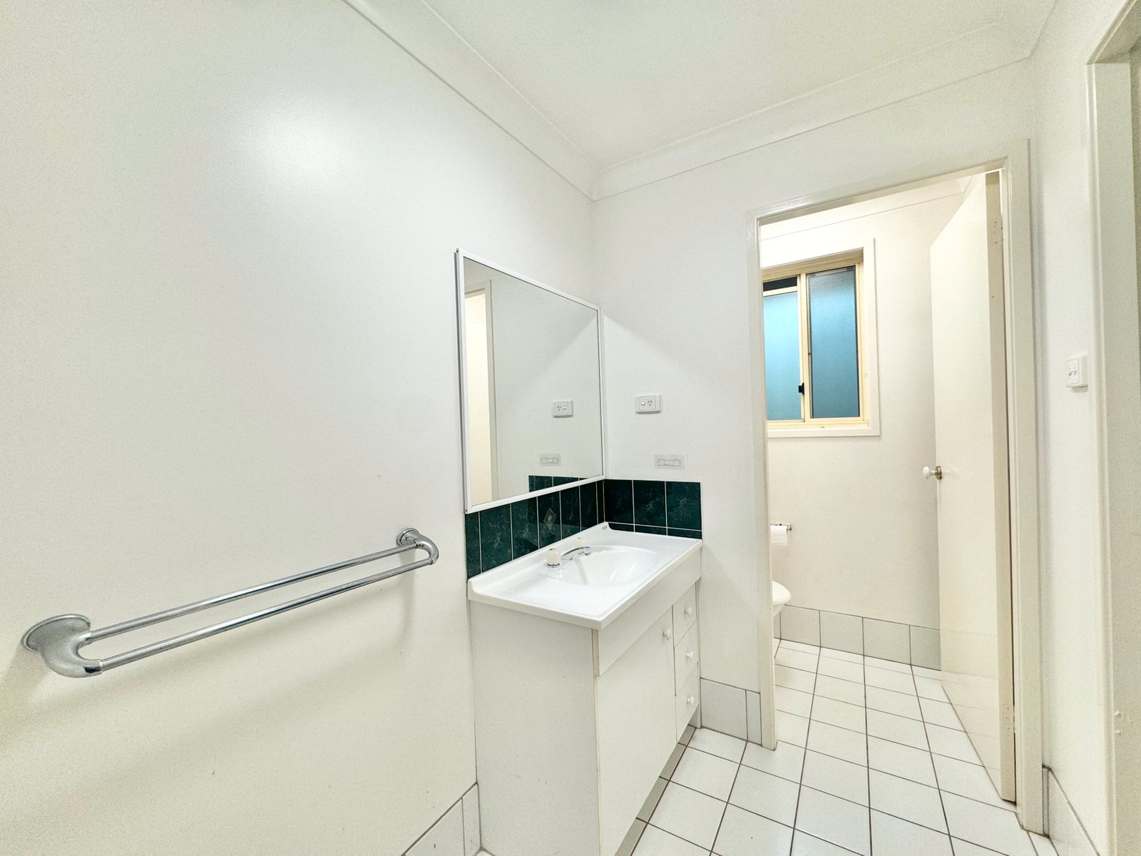 152 Bagnall Beach Rd  CORLETTE 10