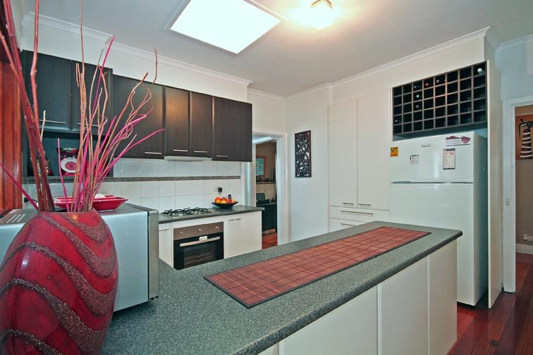 Gallery: 1/52 Bondi Road