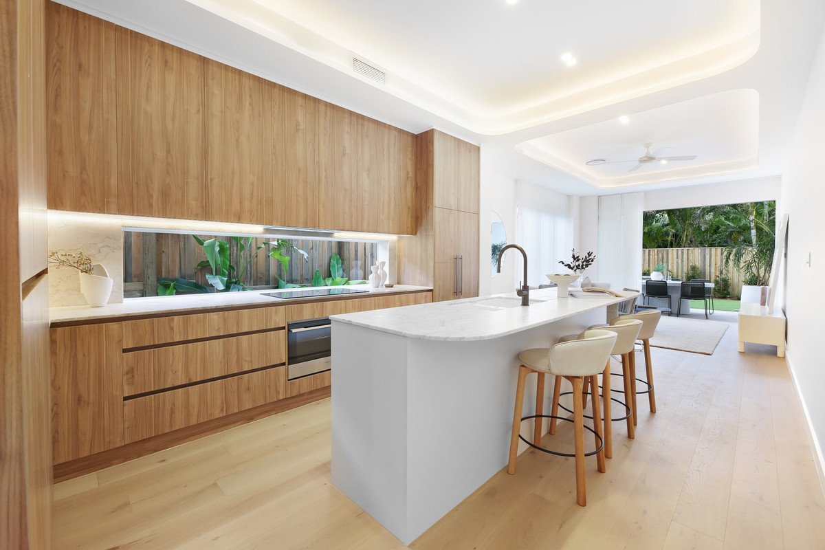 1/52 Chainey Avenue MIAMI 3