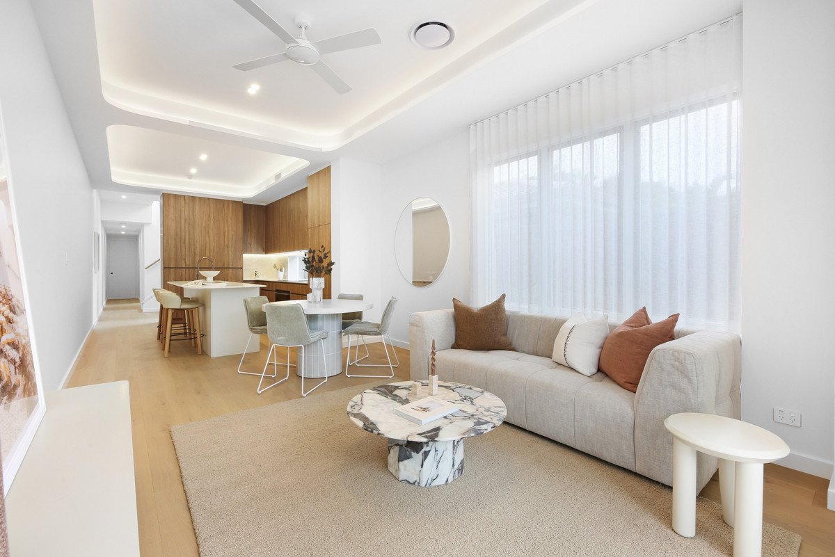 1/52 Chainey Avenue MIAMI 6