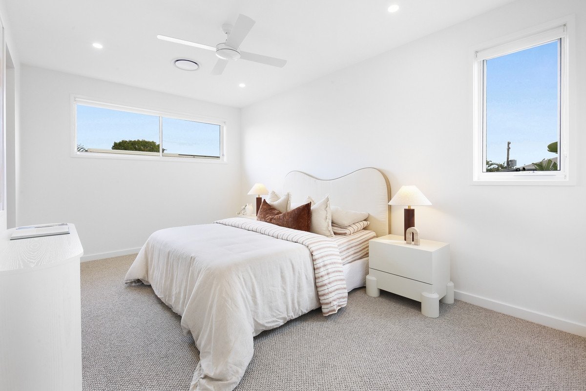 1/52 Chainey Avenue MIAMI 12