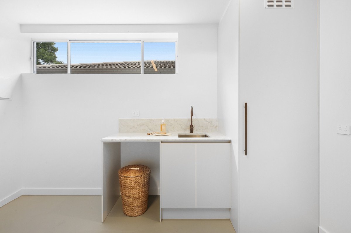 1/52 Chainey Avenue MIAMI 25