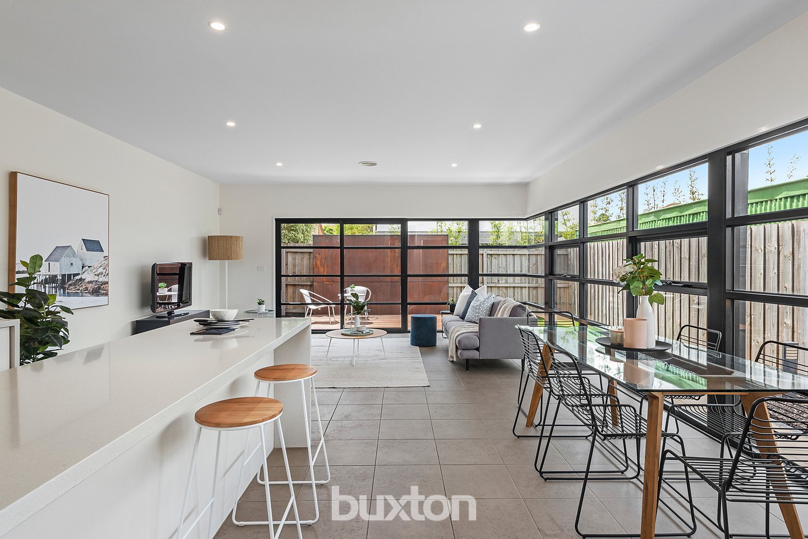 Gallery: 1/52 Clarendon Street