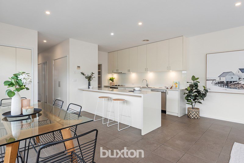 Gallery: 1/52 Clarendon Street