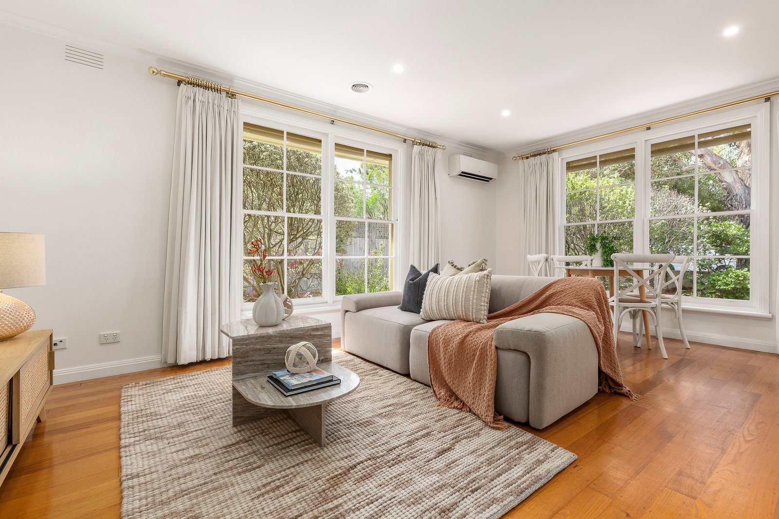 Gallery: 1/52 Ebden Avenue