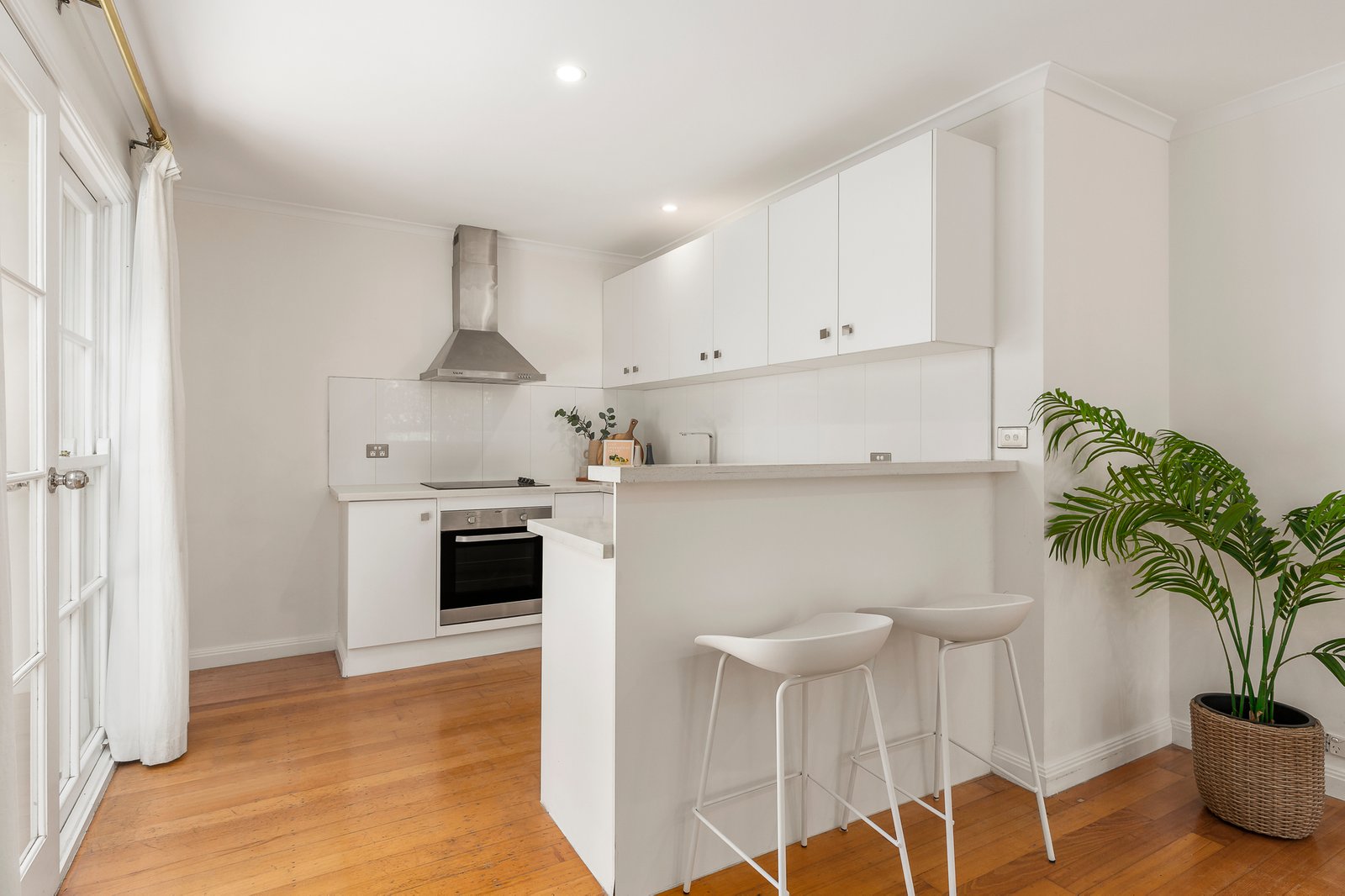 Gallery: 1/52 Ebden Avenue