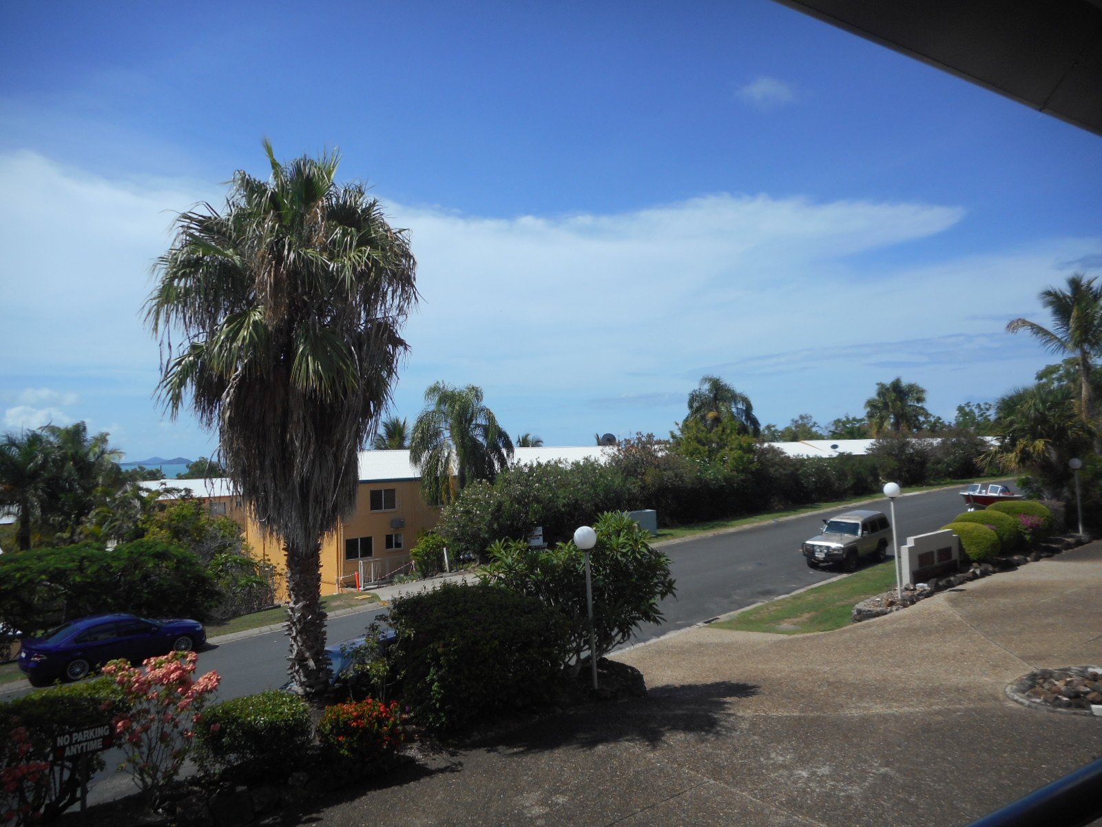 15/2 Eshelby Drive CANNONVALE 9