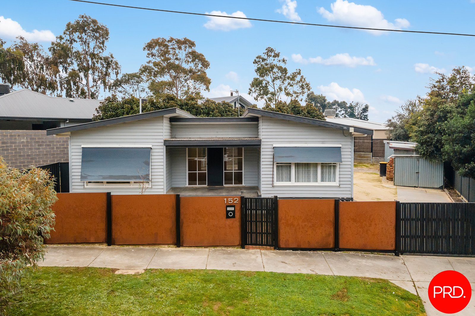 152 Gladstone Street QUARRY HILL 2