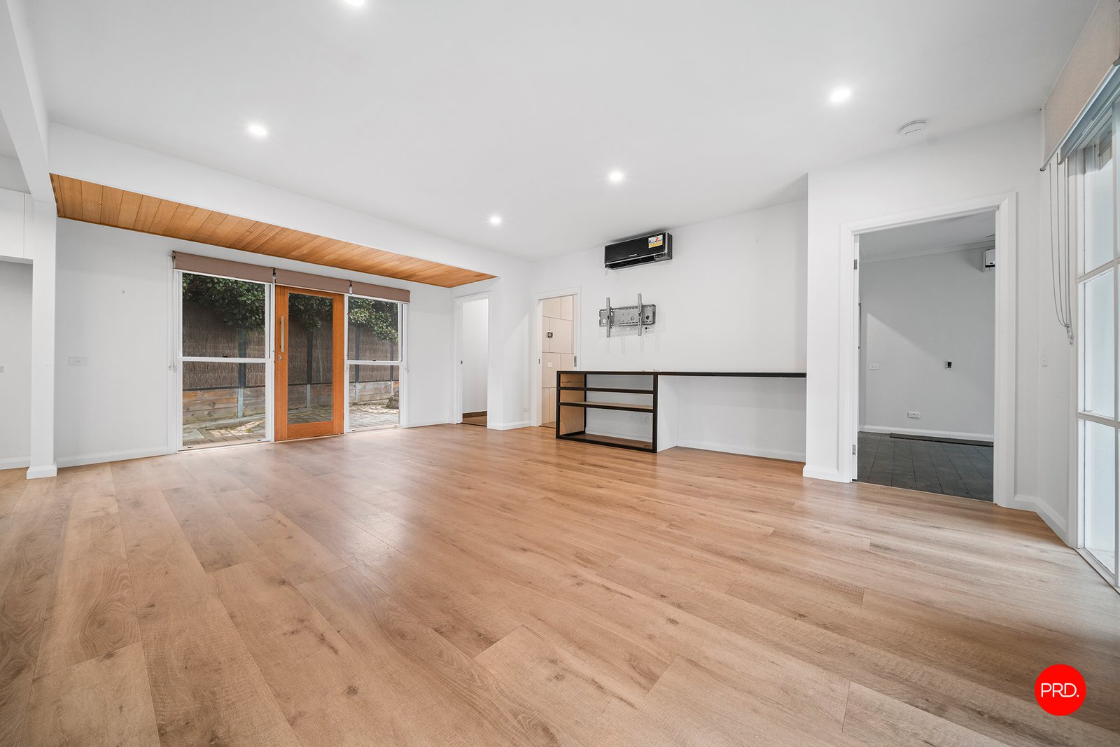 152 Gladstone Street QUARRY HILL 4