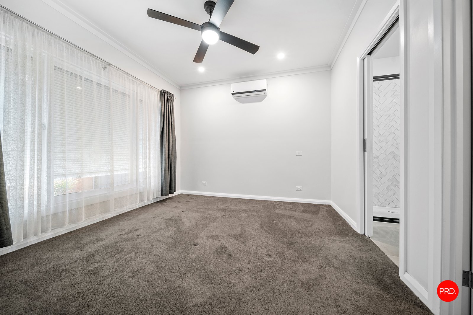 152 Gladstone Street QUARRY HILL 8