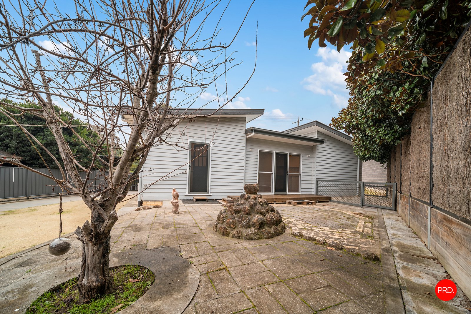 152 Gladstone Street QUARRY HILL 13