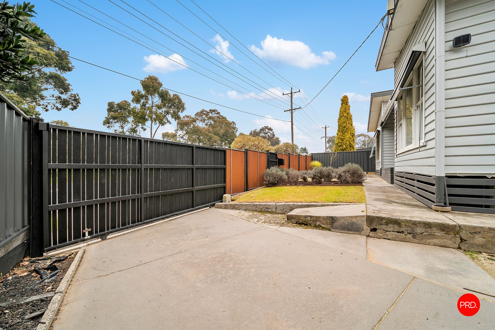 152 Gladstone Street QUARRY HILL 16