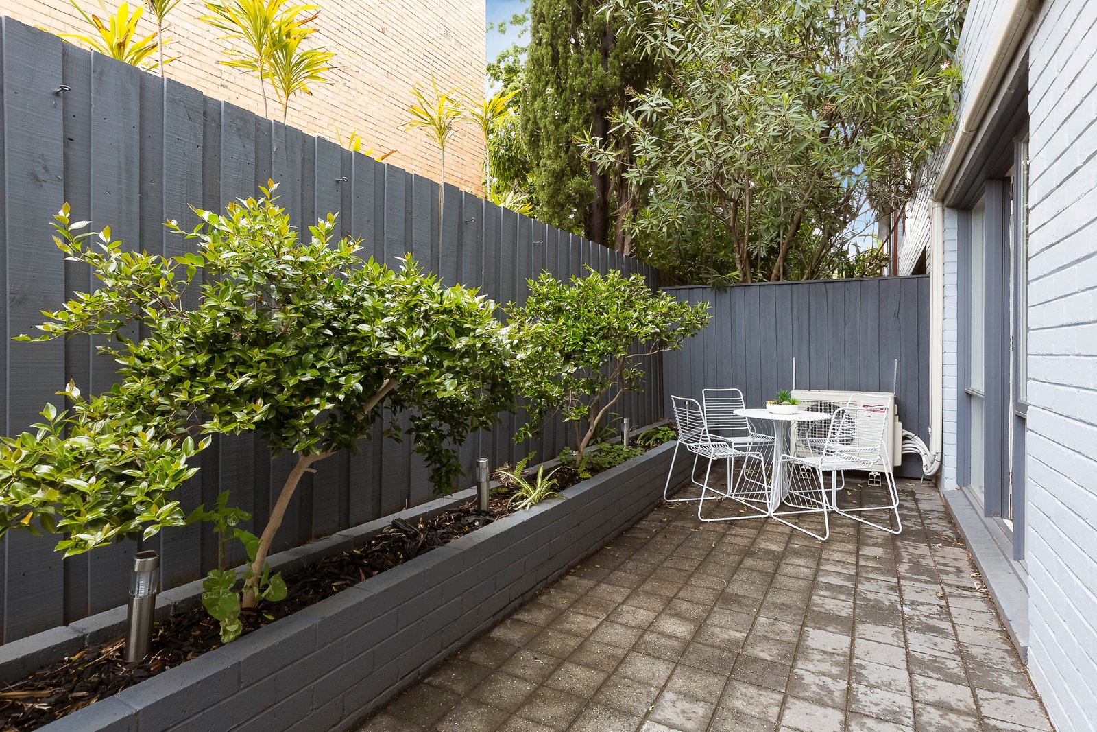 Gallery: 1/52 Hotham Street