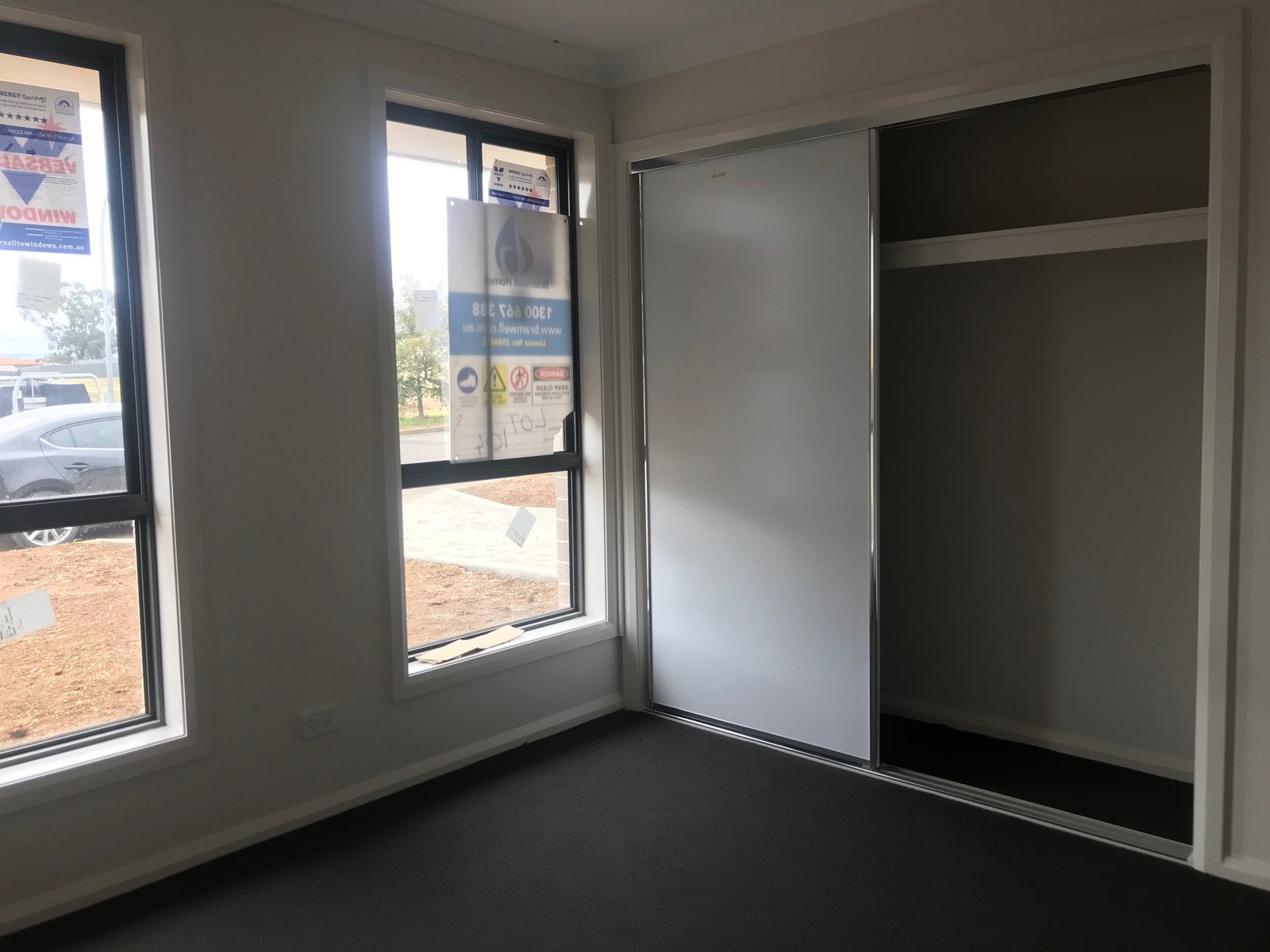 1/52 Kenny Drive TAMWORTH 2