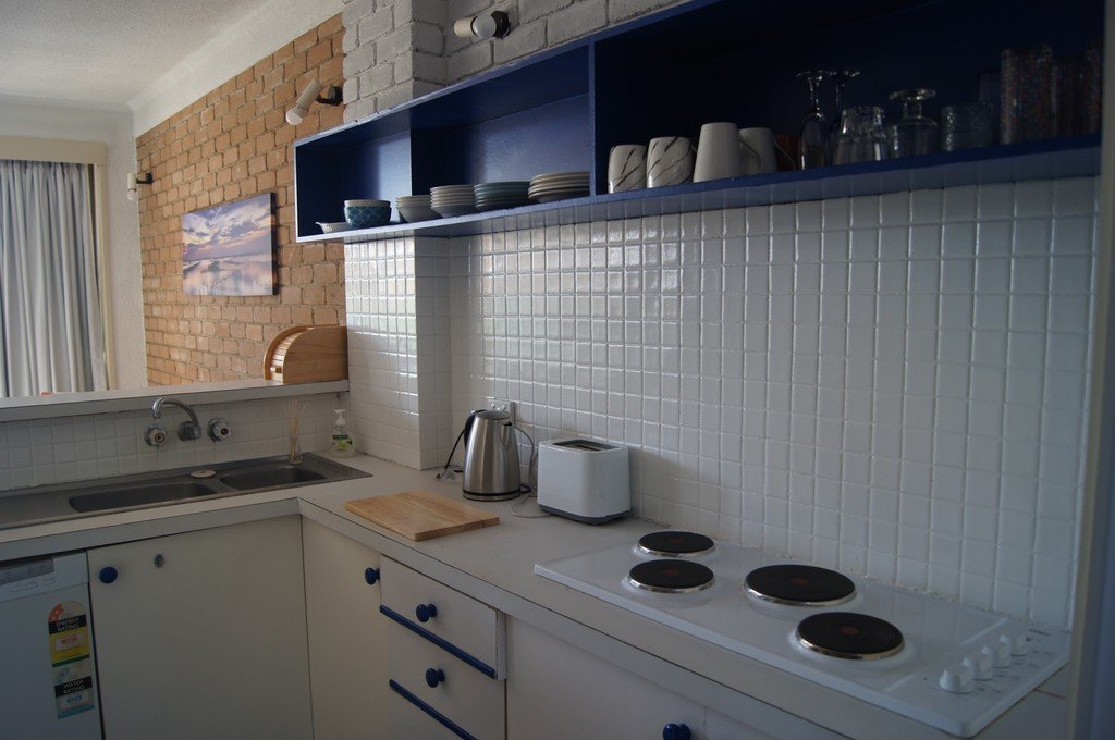 15/2 Lewis Street, Victoria Towers  AIRLIE BEACH 4