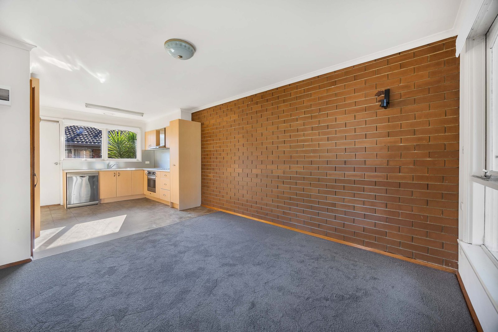 Gallery: 1/52 Montgomery Street