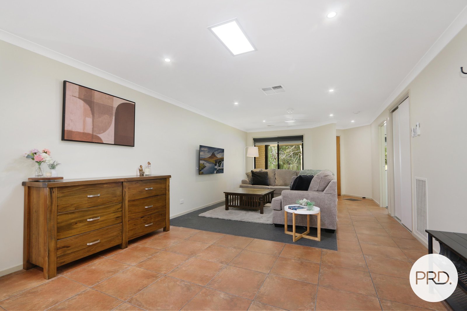 152 Mountford Crescent EAST ALBURY 5