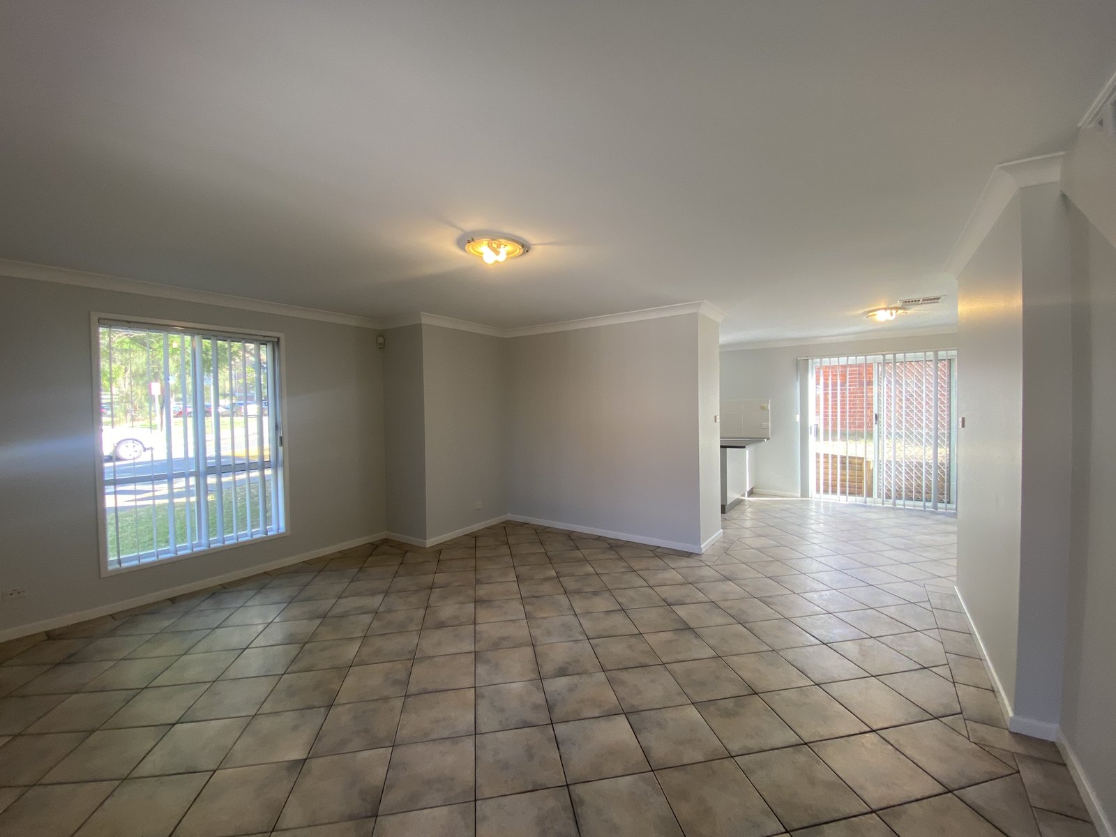 1/52 Nagle Street LIVERPOOL 2