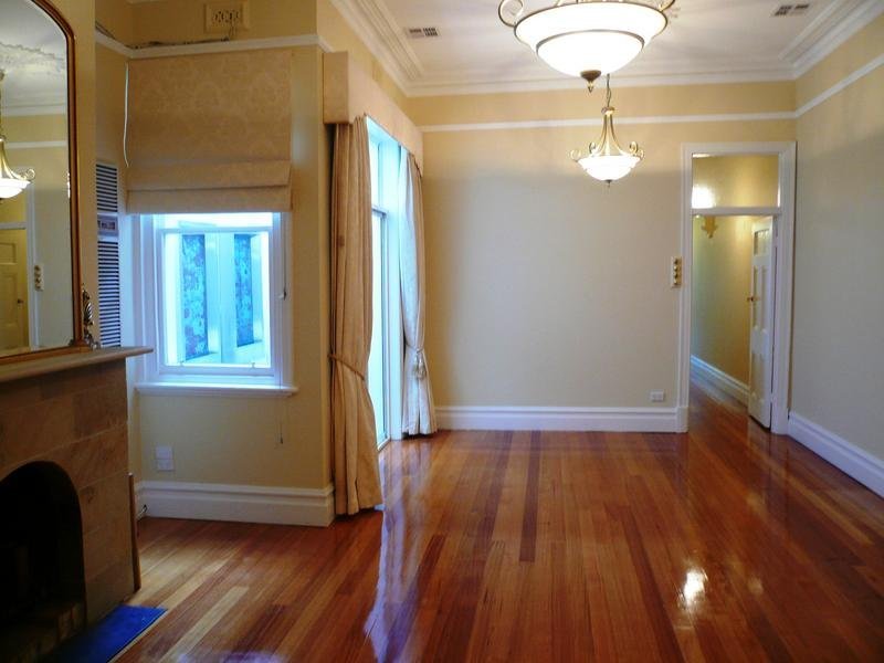 Gallery: 152 Page Street