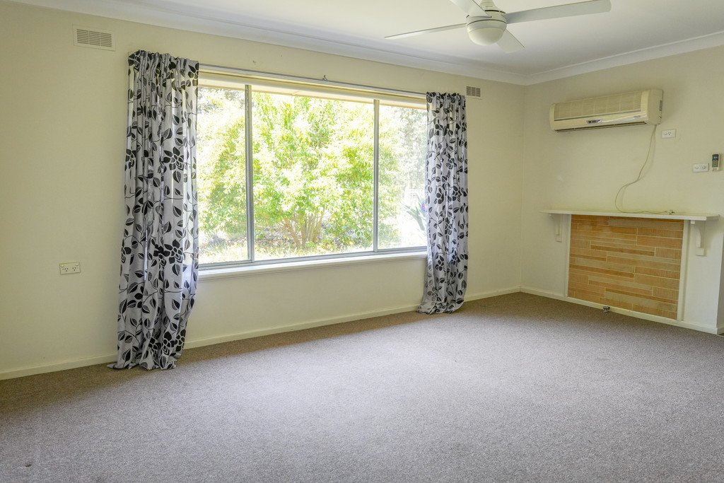 1/52 Raye Street TOLLAND 5