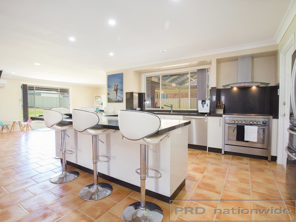 152 Somerset Drive THORNTON 6