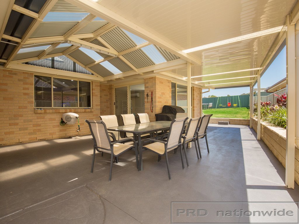 152 Somerset Drive THORNTON 10