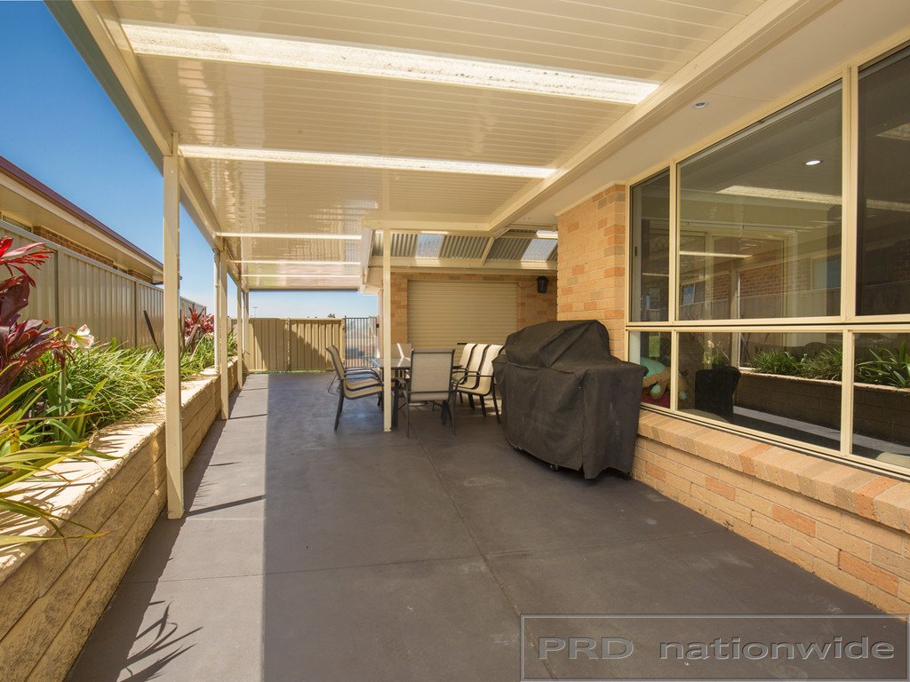 152 Somerset Drive THORNTON 11