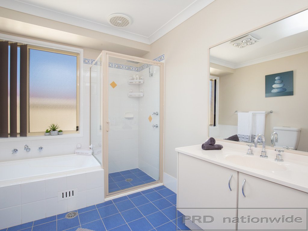 152 Somerset Drive THORNTON 16