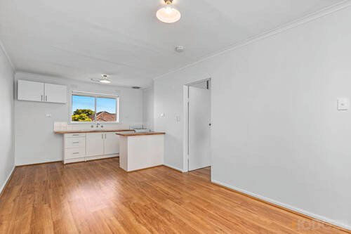 Gallery: 15/2 Stenhouse Avenue