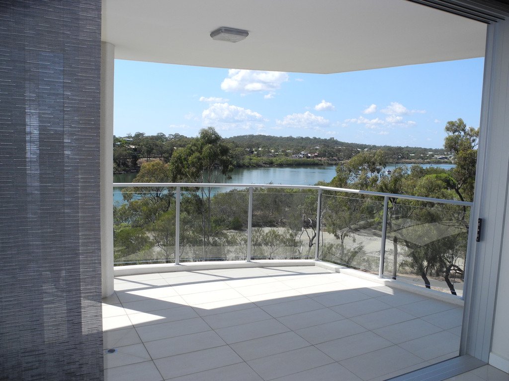 15/2 THE Promenade BOYNE ISLAND 7