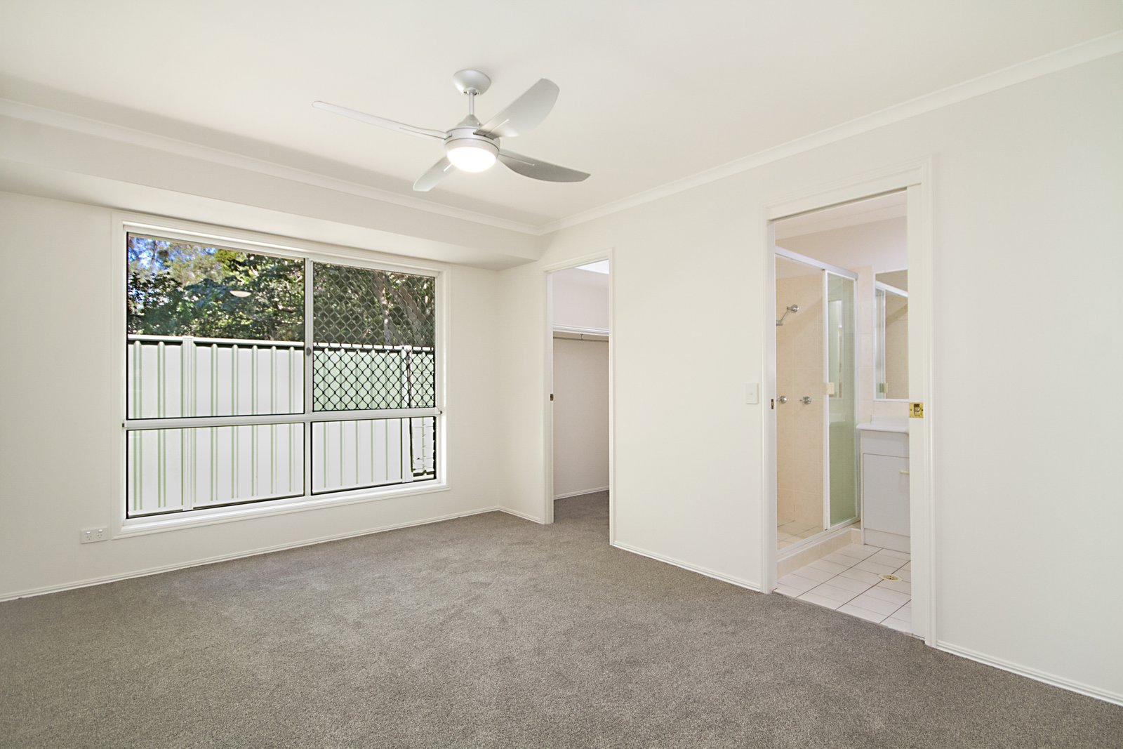 15/2 Vintage Lakes Drive TWEED HEADS SOUTH 4