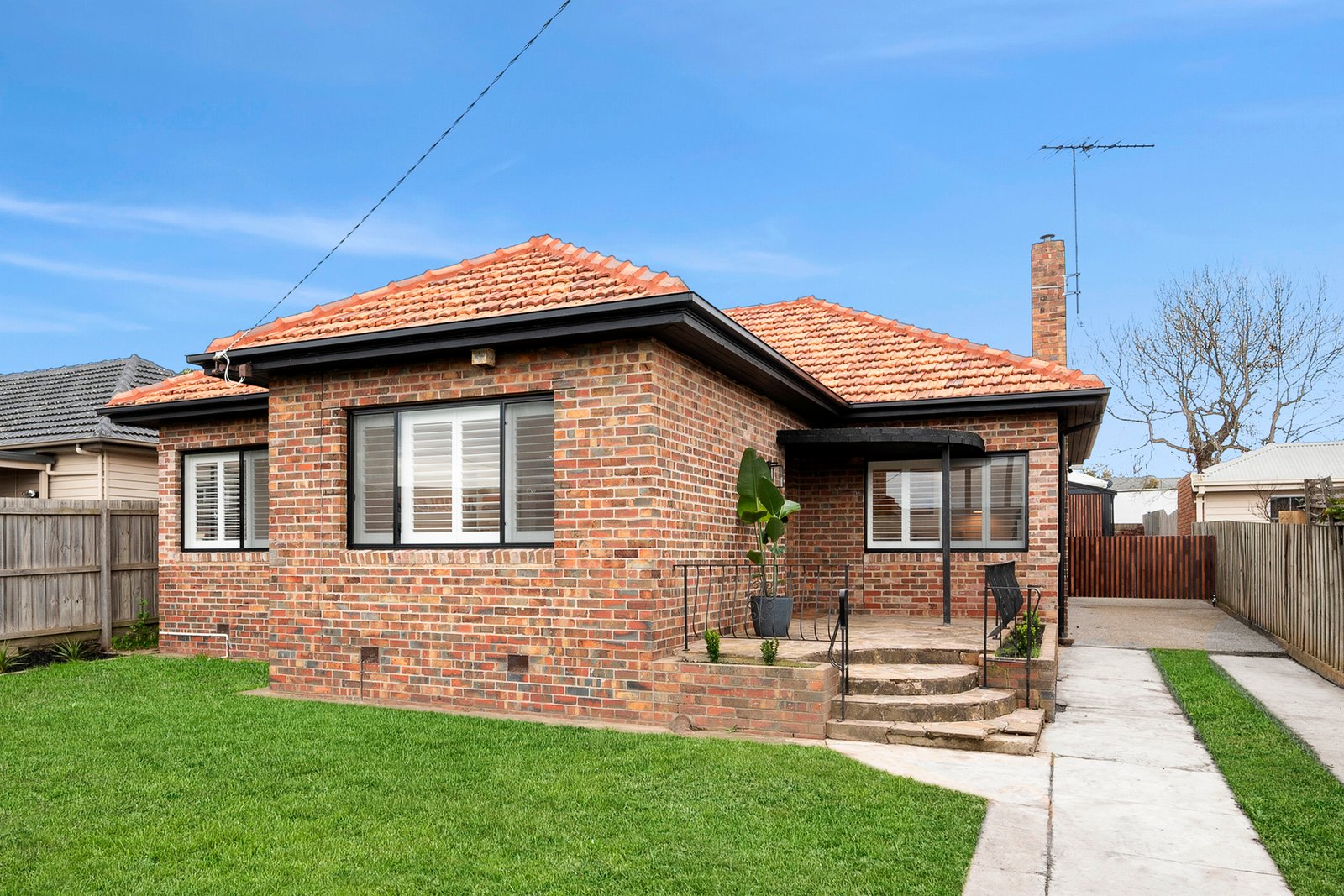 Gallery: 152 West Fyans Street
