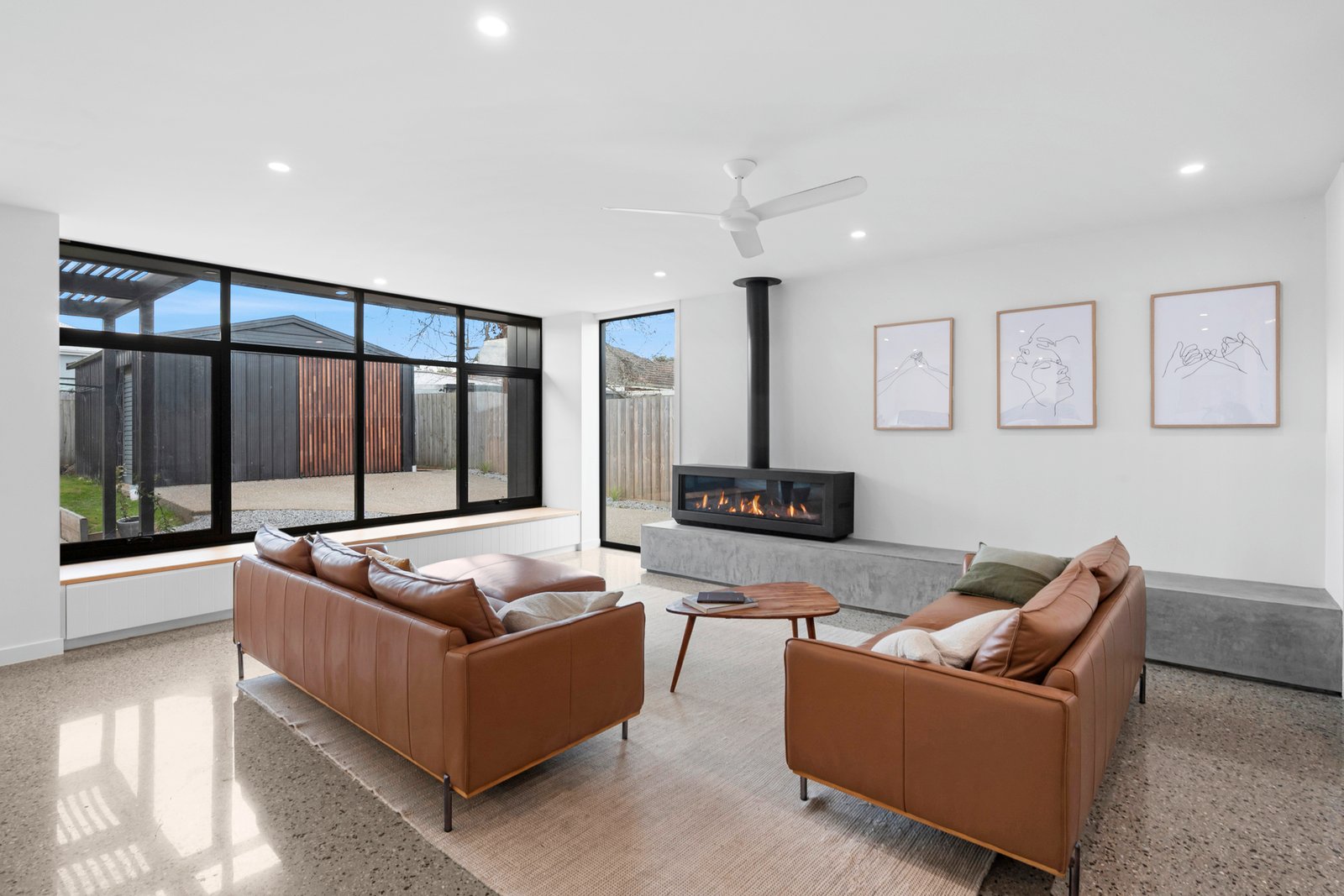 Gallery: 152 West Fyans Street
