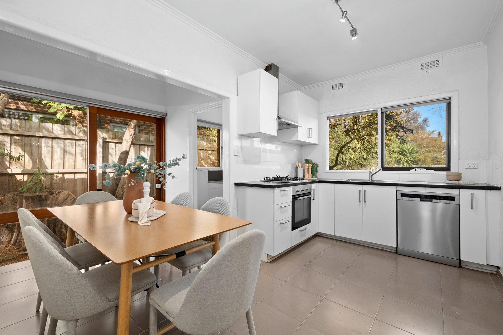 Gallery: 152 Wickham Road