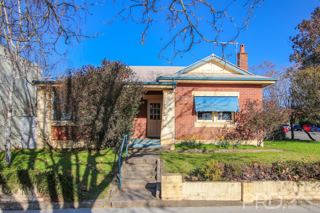 152 Wynyard Street TUMUT 1