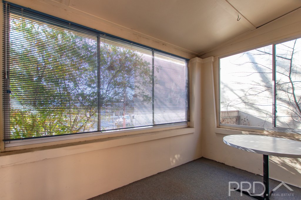 152 Wynyard Street TUMUT 10