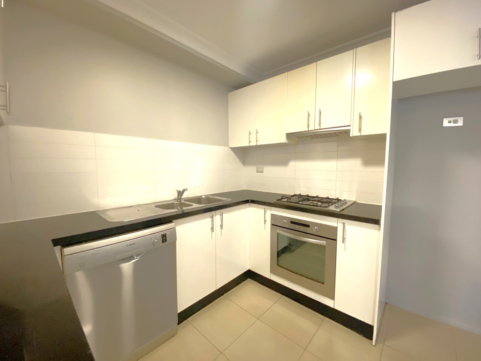 15/20 George Street LIVERPOOL 4