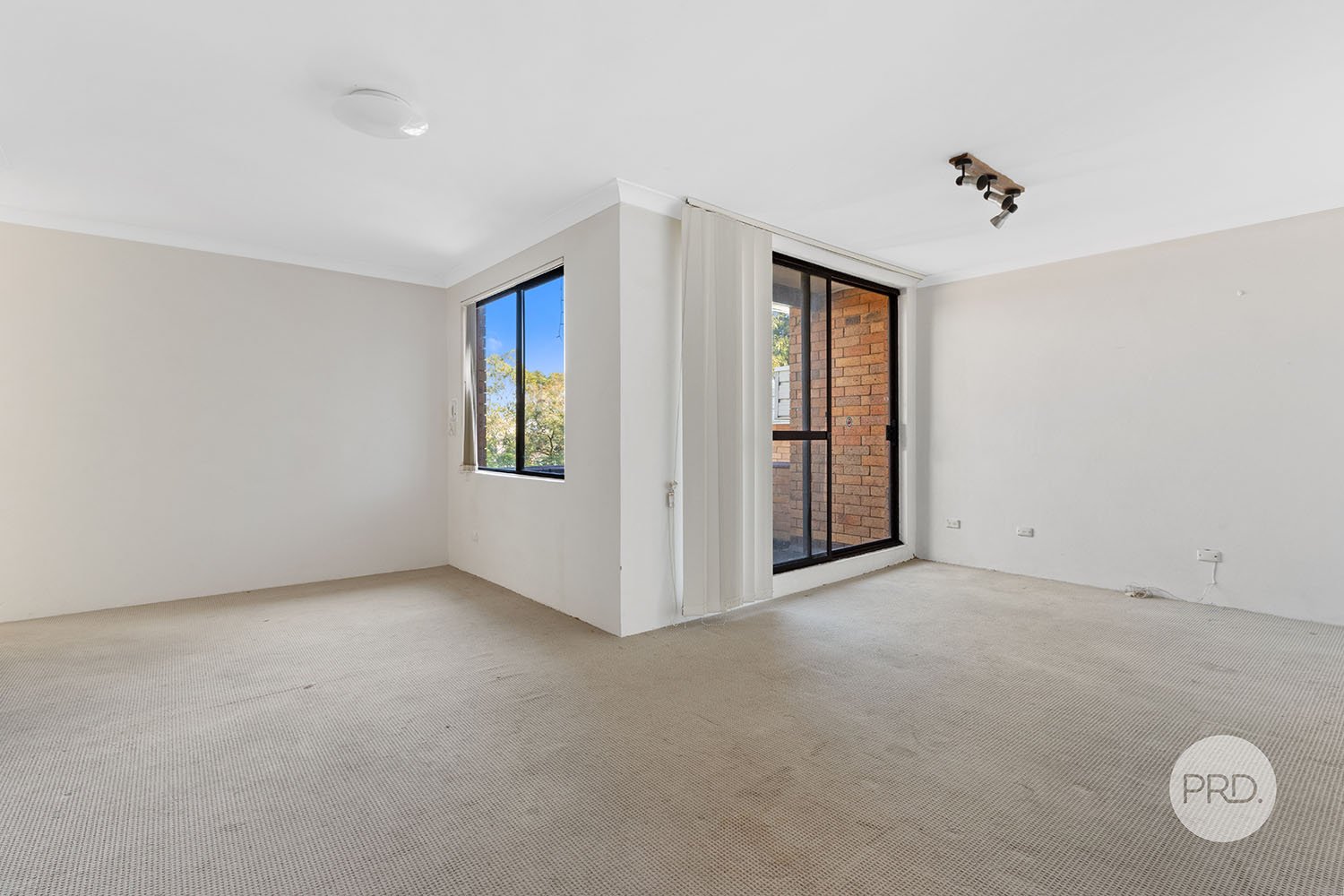 15/20 Martin Place MORTDALE 2