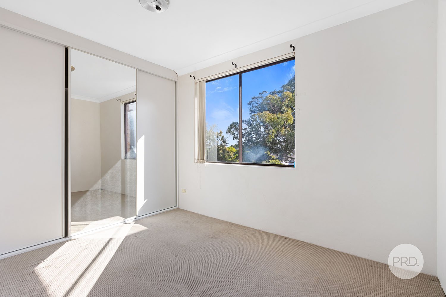 15/20 Martin Place MORTDALE 6