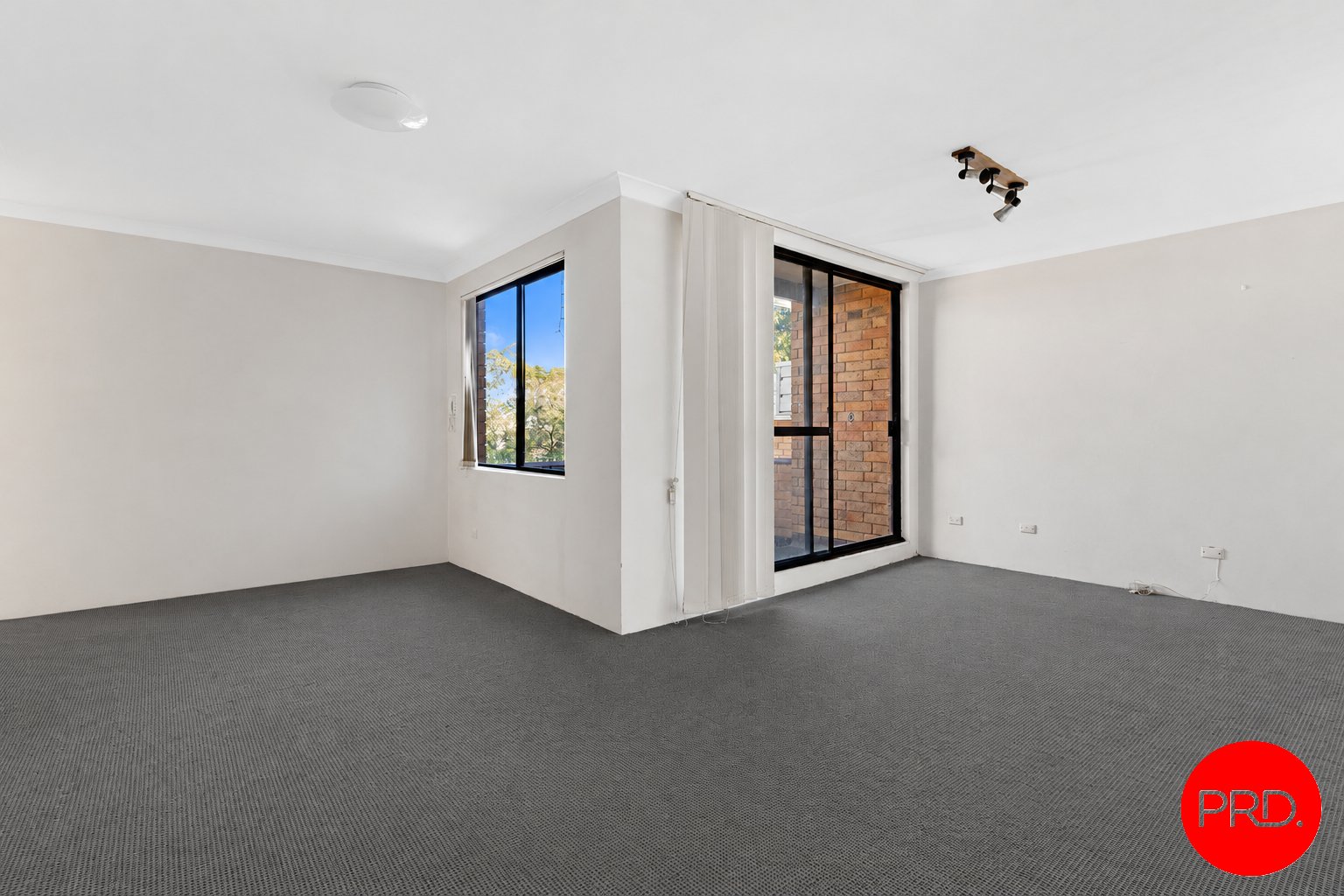 15/20 Martin Place MORTDALE 2