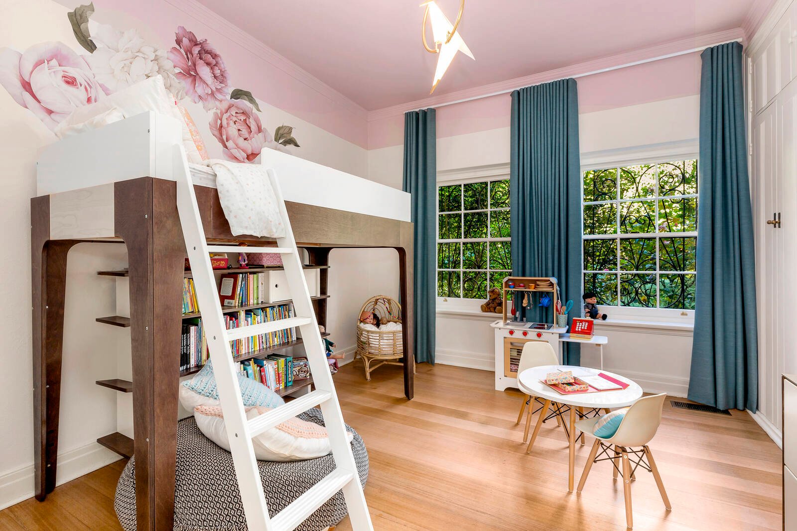 Real Estate and Property in 1/520 Toorak Road, Toorak, VIC