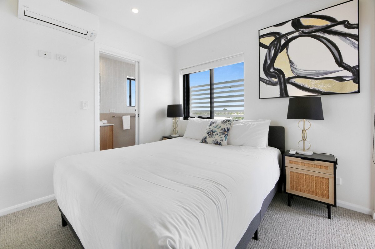 15/2044 Gold Coast Highway Miami 10