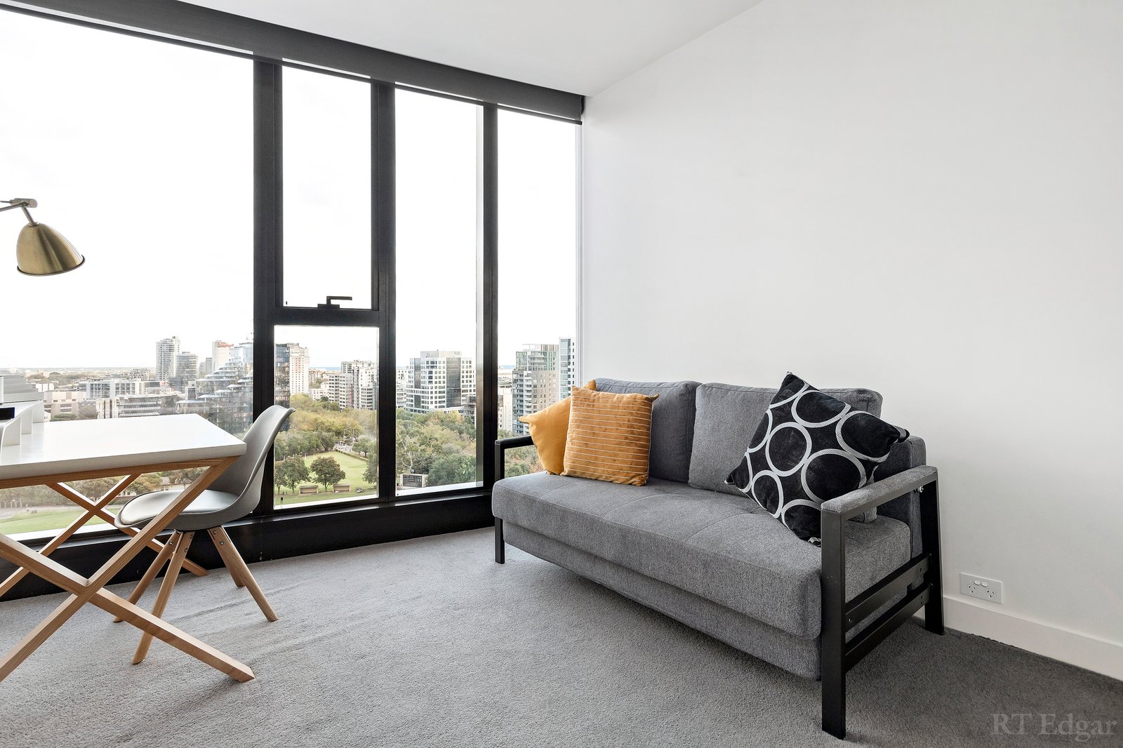 Real Estate and Property in 1520/555 St Kilda Road, Melbourne, VIC