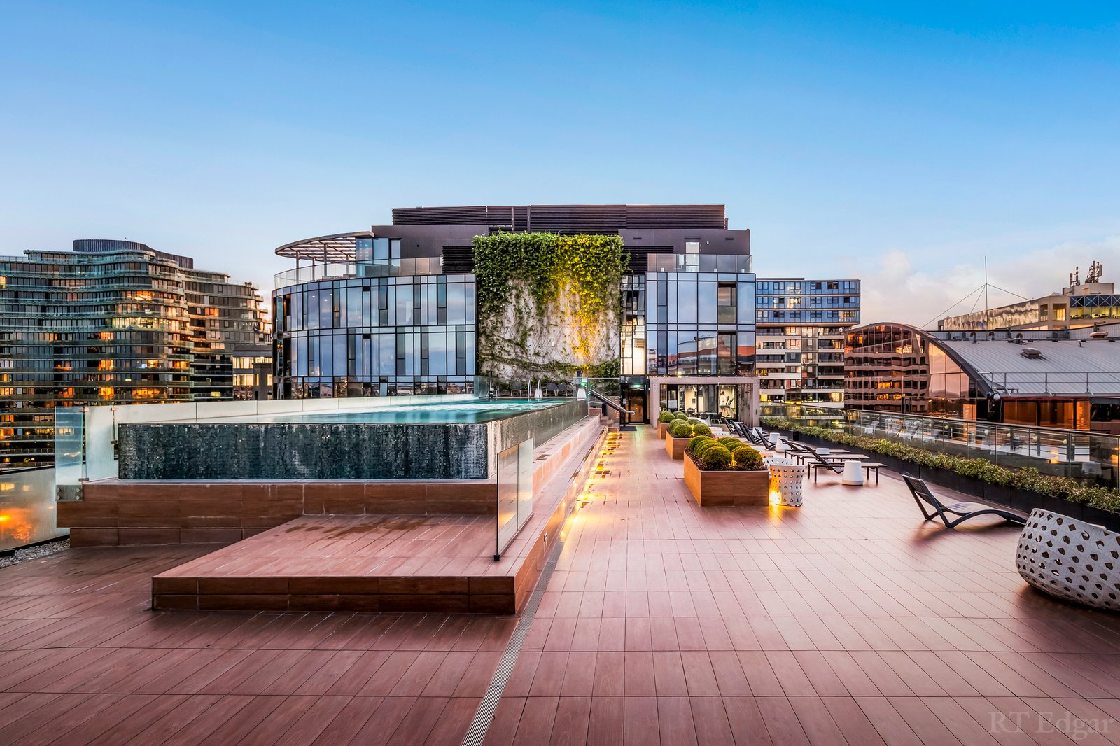 Real Estate and Property in 1520/555 St Kilda Road, Melbourne, VIC