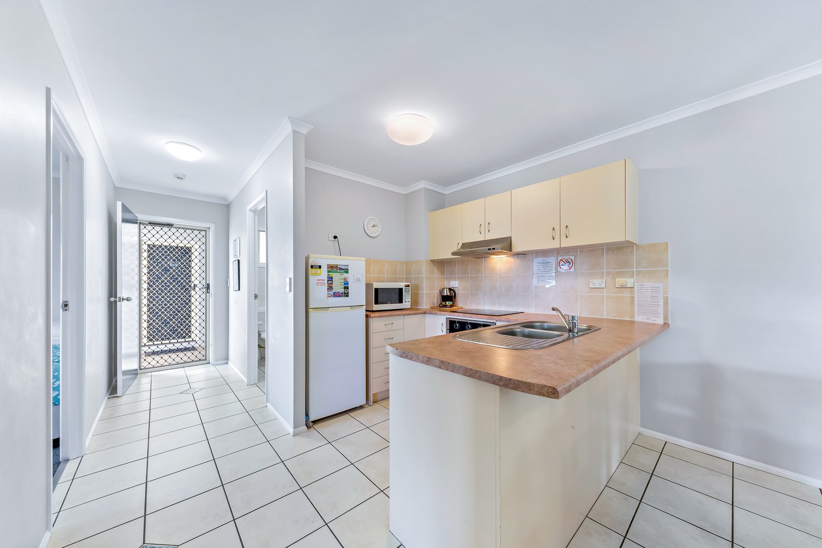 15/22 Airlie Crescent AIRLIE BEACH 4